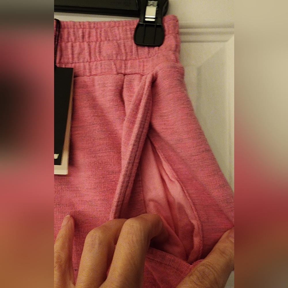 MONROW Women's Ex-Boyfriend Short In Heather Pink Size Small - Picture 8 of 12
